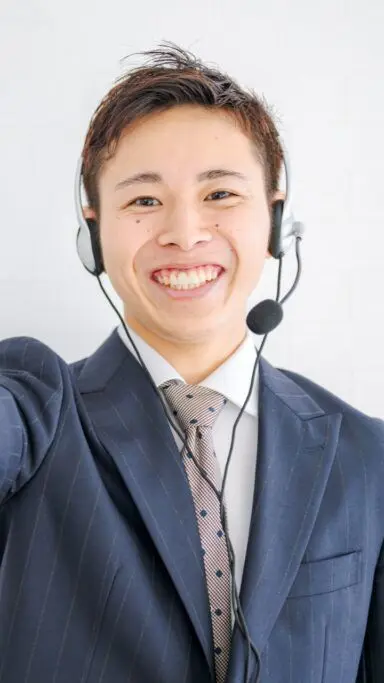 笑顔の男性
